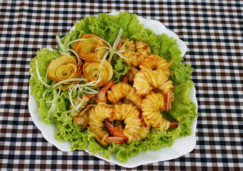 Hút hồn với tôm cuộn khoai tây chiên - 11