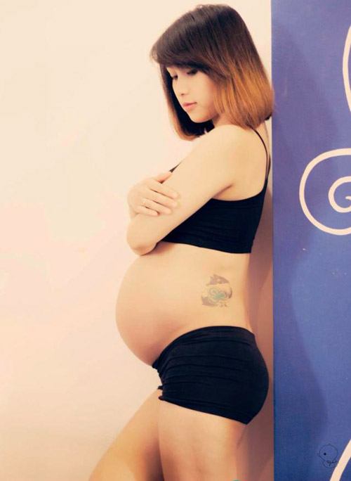 Mẹ 9x giảm cân sau sinh bằng cách hút 1 lít sữa/ngày - 2