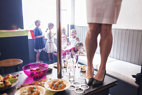 Cuộc sống phía sau của cặp vợ chồng là diễn viên phim cấp 3 - 7