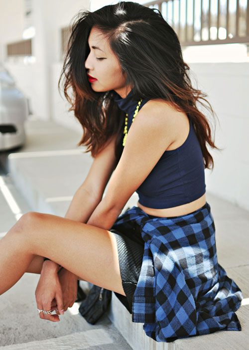 Chế áo hở eo cao cổ cho mùa thu quyến rũ - 1