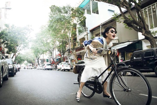 5 nhà thiết kế nữ Việt có vẻ đẹp - độc hơn người - 1