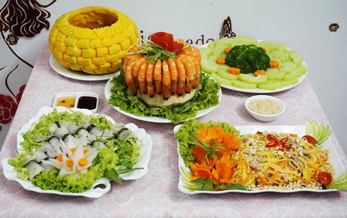 Tỉa quả bí thành bát đựng canh đẹp mắt - 15