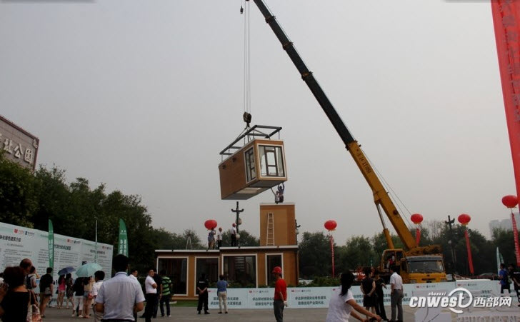 Choáng váng biệt thự hai tầng xây trong 3 tiếng tại Trung Quốc - 3