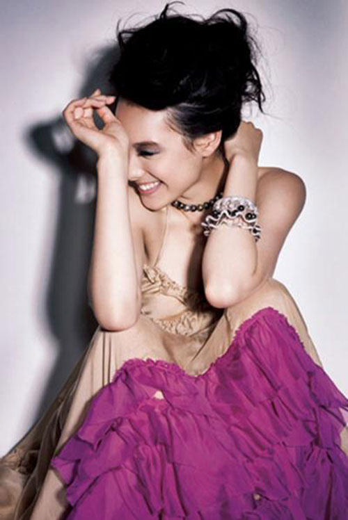 Top 6 bà mẹ đơn thân quyến rũ nhất Cbiz - 16