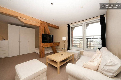 Choáng ngợp nhà sang trong tháp đồng hồ cổ trăm năm - 9