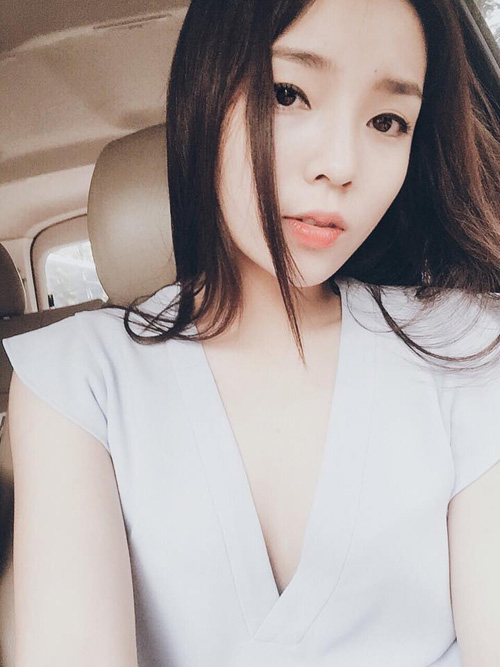 1001 kiểu "tự sướng" ảo diệu của HH Kỳ Duyên - 5