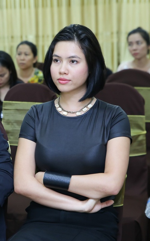 Á hậu Hoàng My chọn nhầm nội y dự sự kiện - 2