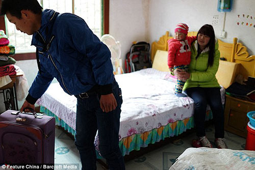 Trong phòng ngủ của cặp vợ chồng một năm chỉ “yêu” 2 tuần - 8