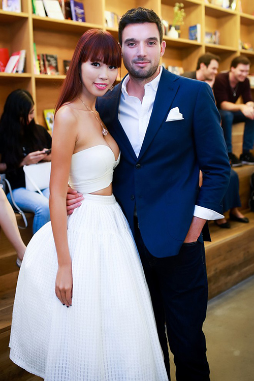 Váy áo gợi cảm "chết người" của Hà Anh khi còn độc thân - 11