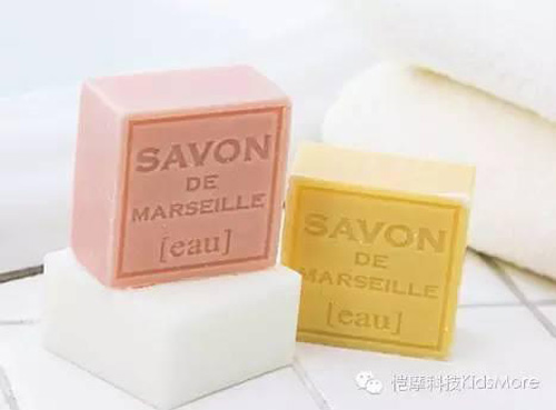 7 chiêu đánh bay tất cả mùi hôi khó chịu trong nhà - 3