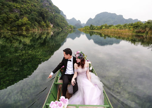 Cặp đôi chụp ảnh cưới tại nơi lần đầu gặp nhau - 15