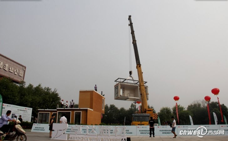 Choáng váng biệt thự hai tầng xây trong 3 tiếng tại Trung Quốc - 4