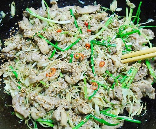 Thịt vịt xào sả ớt đậm đà, ngon cơm - 8