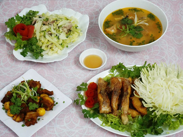 Bữa cơm ngon chiều lòng người thưởng thức - 1