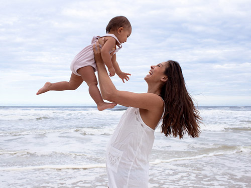 Mê mẩn vóc dáng bầu bí gợi cảm của siêu mẫu Hong Kong - 8