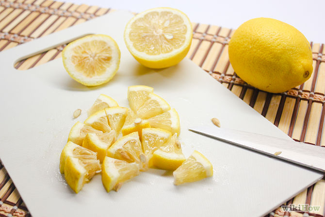 5 phút làm đá chanh khử mùi hôi thùng rác - 3