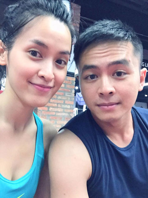 Tú Vi: "Không sợ già trước Văn Anh khi chỉ kém 2 tuổi" - 15