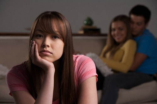 Đừng dễ dàng nhường chồng cho kẻ khác - 3