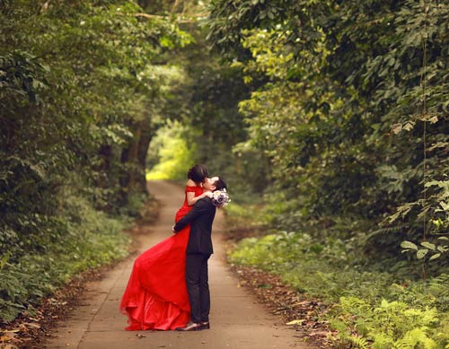 Cặp đôi chụp ảnh cưới tại nơi lần đầu gặp nhau - 5