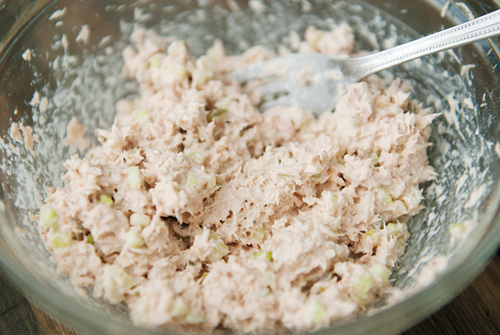 Bữa sáng 10 phút bánh mì kẹp cá ngừ - 4