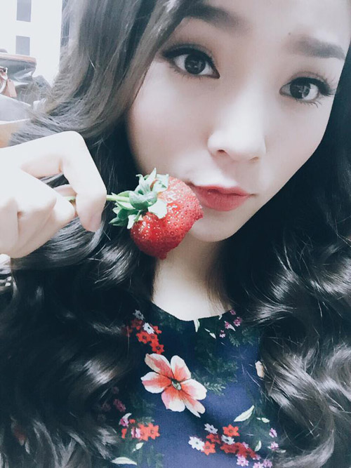 1001 kiểu "tự sướng" ảo diệu của HH Kỳ Duyên - 12