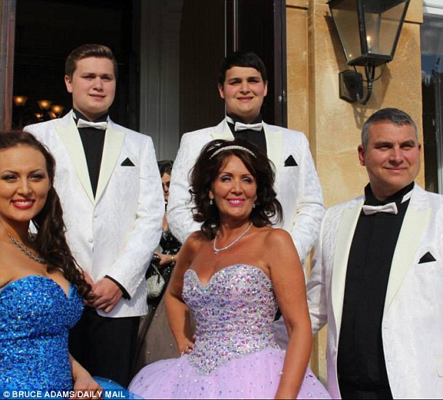 Gia sản của nữ đại gia chỉ cho chồng tiêu 350.000 đồng/ngày - 12