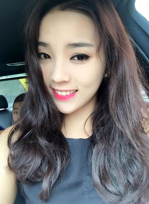 1001 kiểu "tự sướng" ảo diệu của HH Kỳ Duyên - 9