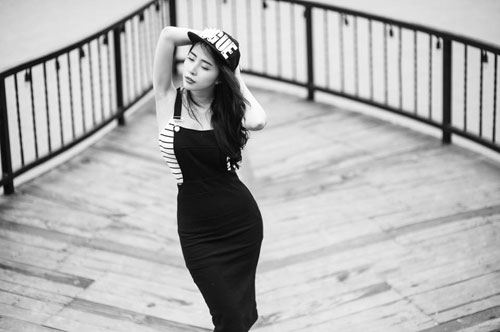 Quỳnh Nga duy trì bụng phẳng, da trắng bằng gym và yoga - 9