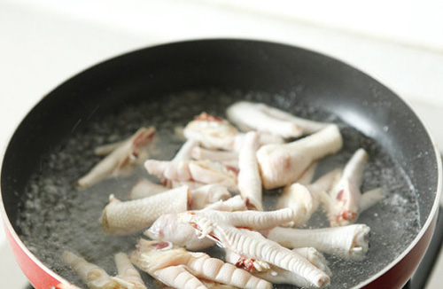 Lai rai chân gà om xì dầu - 3