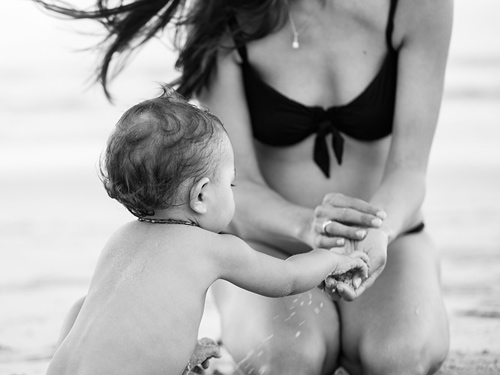 Mê mẩn vóc dáng bầu bí gợi cảm của siêu mẫu Hong Kong - 6