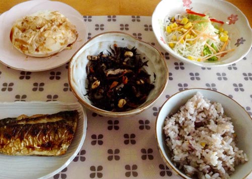 "Có bầu ở Nhật phải ăn kiêng, giảm cân, có ngược đời không?" - 2