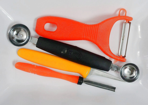 Tỉa quả bí thành bát đựng canh đẹp mắt - 2